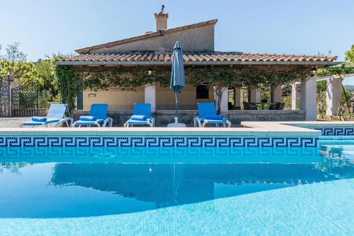 Catalina Petit Villa Pollenca